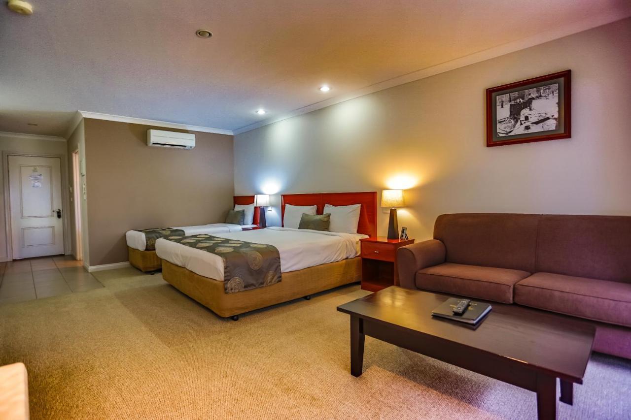 Murray Waters Motor Inn & Apartments Koondrook Exterior foto