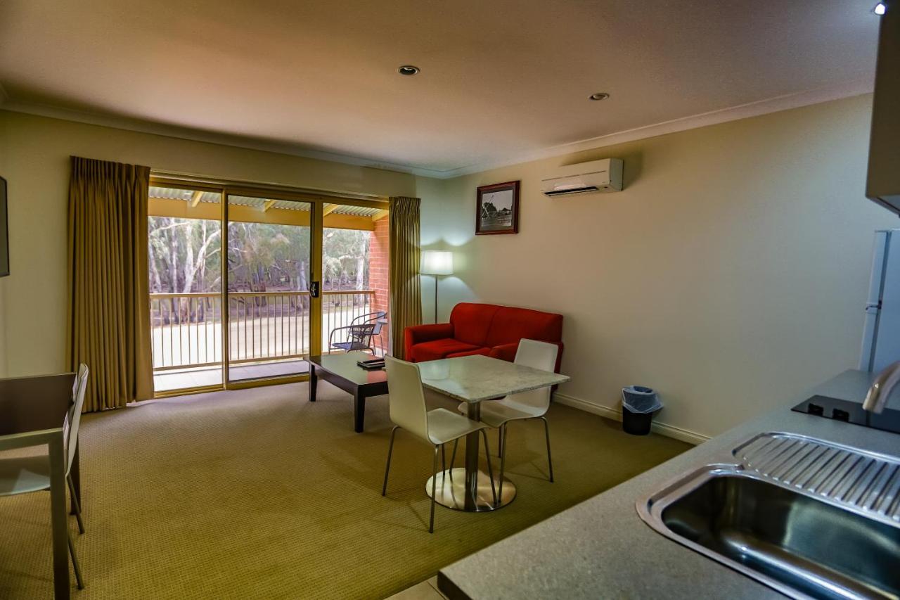 Murray Waters Motor Inn & Apartments Koondrook Exterior foto