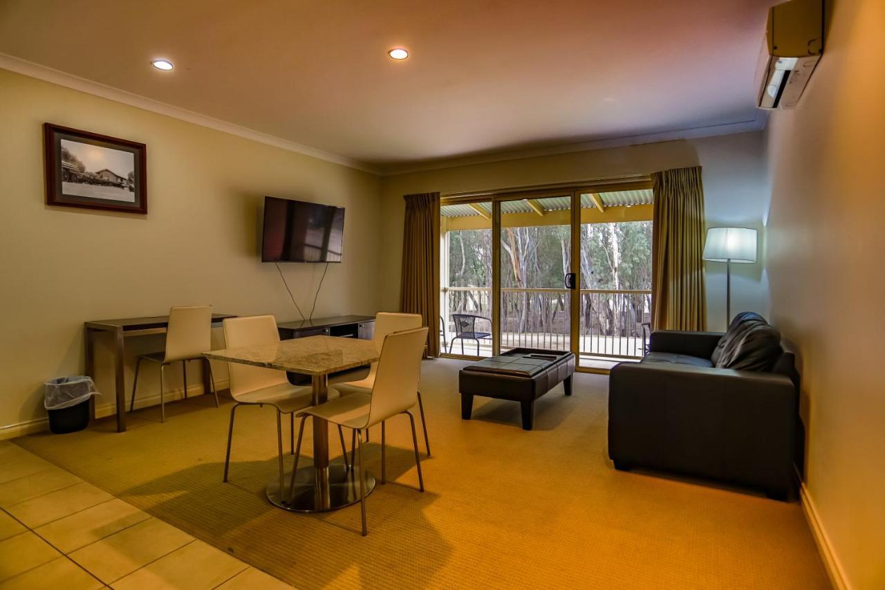 Murray Waters Motor Inn & Apartments Koondrook Exterior foto