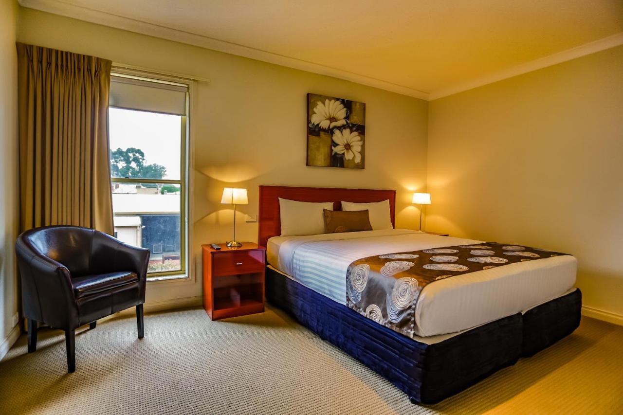 Murray Waters Motor Inn & Apartments Koondrook Exterior foto
