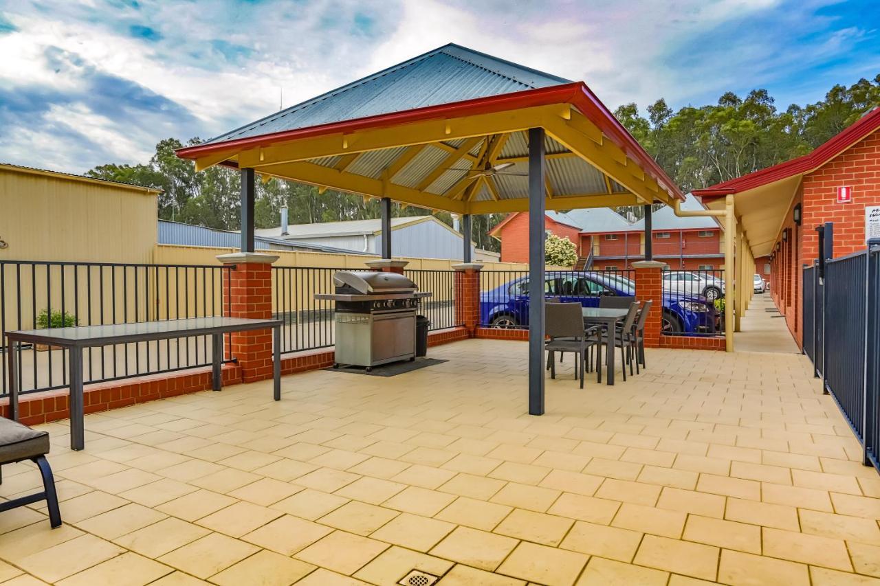 Murray Waters Motor Inn & Apartments Koondrook Exterior foto